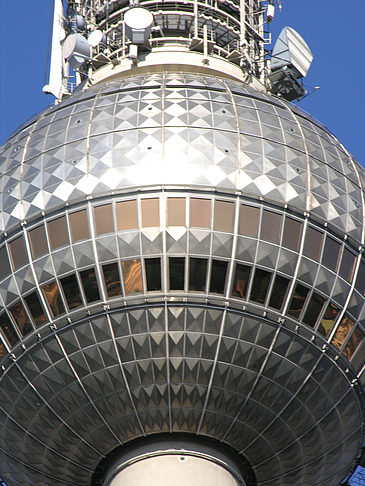 Foto Fernsehturm und Neptunbrunnen