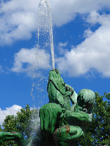 Brunnen auf dem Platz der Republik Foto 