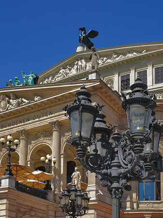 Alte Oper mit Laterne Fotos