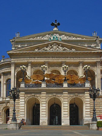 Foto Alte Oper mit Opernplatz