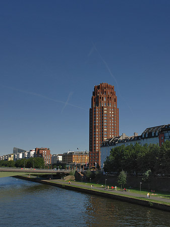 Foto Main Plaza mit Ufer - Frankfurt am Main