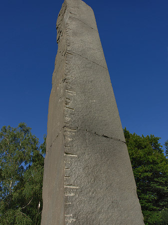 Fotos Städelsches Kunstinstitut mit Obelisk