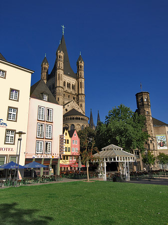 Foto Groß St Martin hinter Fischmarkt