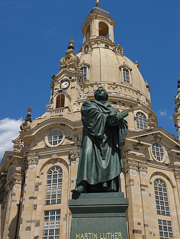 Frauenkirche und Lutherdenkmal