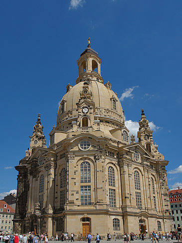 Frauenkirche und Lutherdenkmal