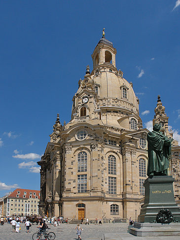 Frauenkirche und Neumarkt Foto 