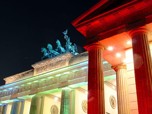 Brandenburger Tor bei Nacht Fotos