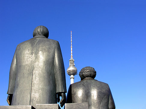 Fotos Marx und Engels am Alex | Berlin