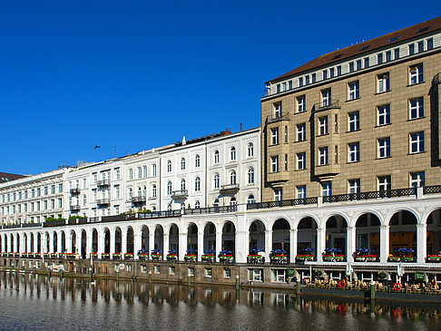 Alster Arkaden am Alsterfleet