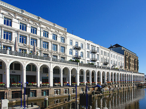 Alster Arkaden am Alsterfleet Foto 