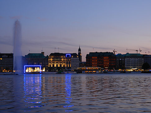 Fotos Fontäne auf der Binnenalster