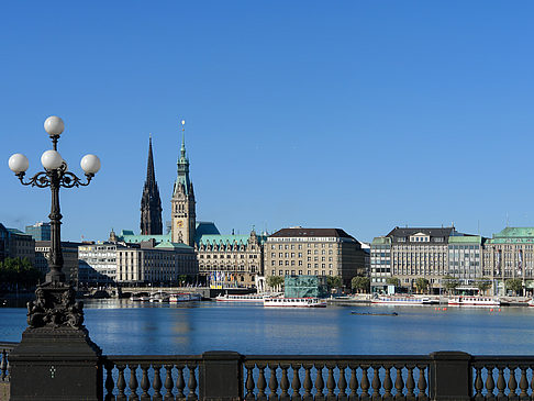 Foto Laterne und Binnenalster - Hamburg