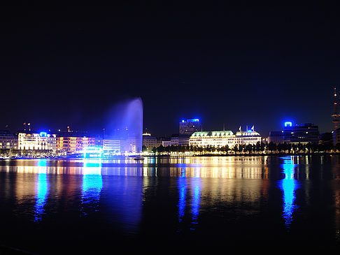 Binnenalster bei Nacht