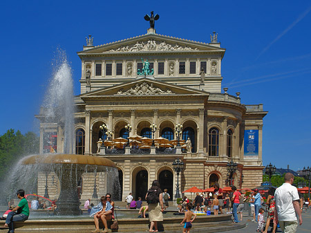 Fotos Alte Oper mit Brunnen | Frankfurt am Main