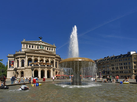 Fotos Alte Oper mit Brunnen | Frankfurt am Main