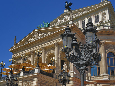 Foto Alte Oper mit Laterne - Frankfurt am Main