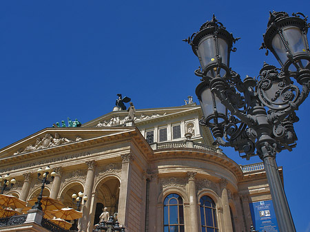 Alte Oper mit Laterne Fotos