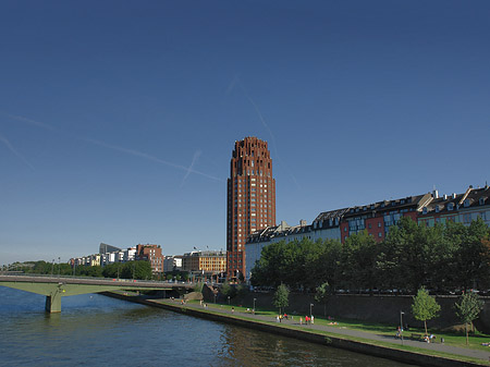 Foto Main Plaza mit Ufer