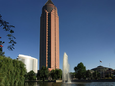 Fotos Messeturm mit Ludwig-Erhard-Anlage | Frankfurt am Main