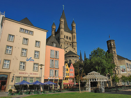 Foto Groß St Martin hinter Fischmarkt