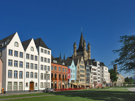 Foto Groß St Martin hinter Fischmarkt - Köln