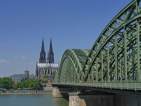 Fotos Hohenzollernbrücke am Kölner Dom