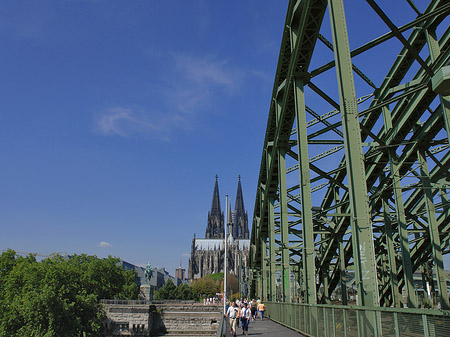 Fotos Hohenzollernbrücke beim Kölner Dom