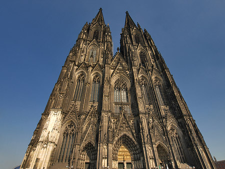 Westfassade des Kölner Doms Foto 