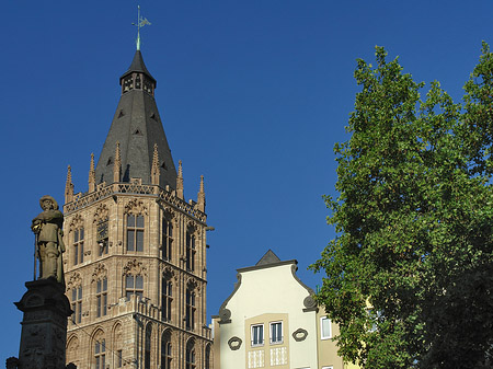 Foto Platzjabeck vor dem Rathausturm