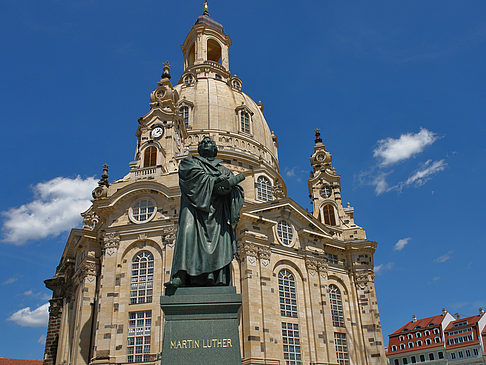 Frauenkirche und Lutherdenkmal Foto 